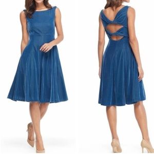 NWT Gal Meets Glam Christine Velvet Dress